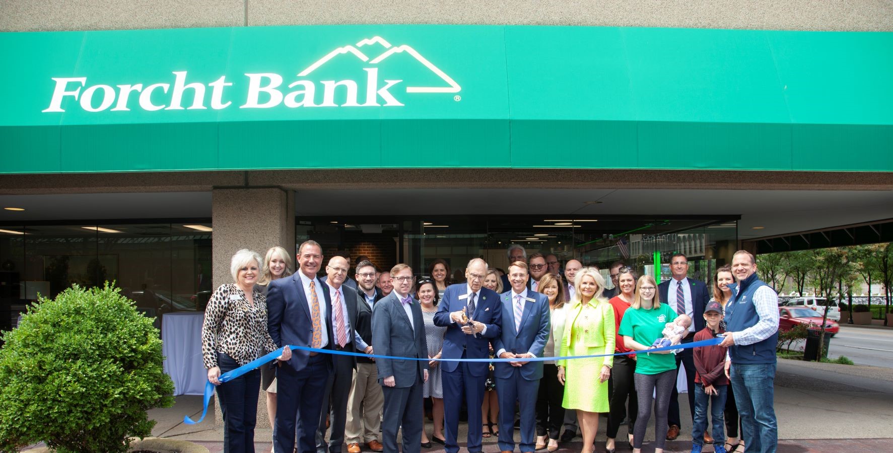 Forcht Bank Unveils New Banking Office Concept Forcht Group of Kentucky